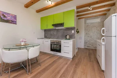 Ferienhaus mit Klimaanlage, Whirpool und