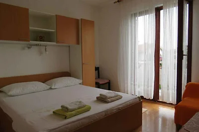 Komfortable Ferienwohnung Ines mit Balkon und