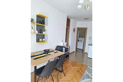 Ferienwohnung mit Meer- und Gartenblick