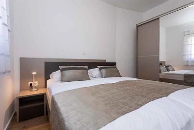 Ferienwohnung mit Klimaanlage und Terrasse