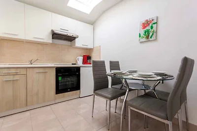 Ferienwohnung mit Terrasse und Klimaanlage