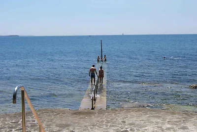 Ferienwohnung 100 m von Strand