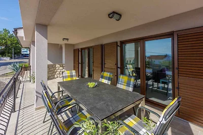 Ferienwohnung mit Terrasse und Klimaanlage