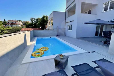 Ferienwohnung mit Klimaanlage und Pool