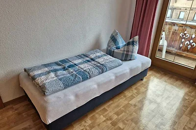 Ferienhaus mit Balkon und Garten