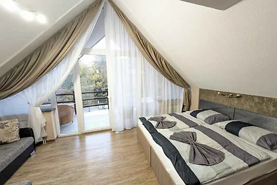 Ferienhaus mit Pool und Whirlpool nur 100 m v