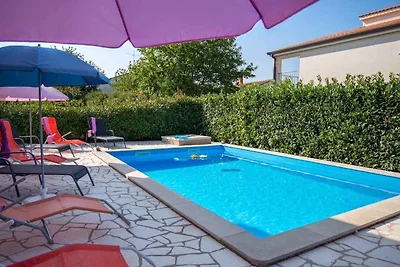 Ferienwohnung mit Poolnutzung