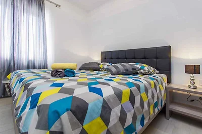 Ferienwohnung mit Terrasse und Pool