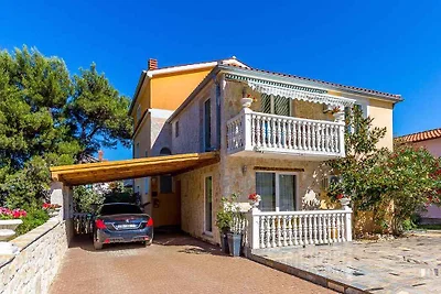Ferienwohnung mit Pool und Grill