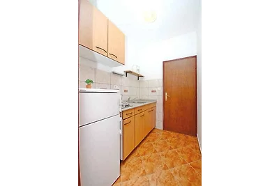 Ferienwohnung mit Klimaanlage und Balkon, dir