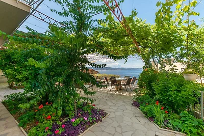 Ferienwohnung mit Balkon und Grill