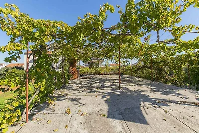 Ferienwohnung mit Balkon und Grill