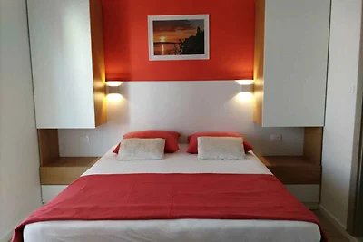Ferienwohnung mit Meeresblick und Terrasse