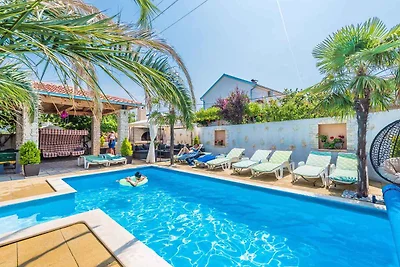 Ferienwohnung mit Pool und Whirpool