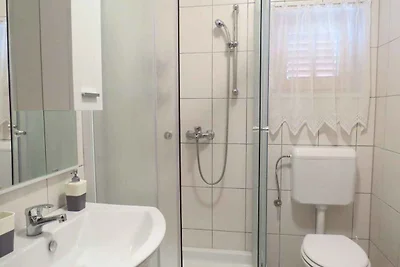 Charmante Ferienwohnung Ines in Novalja auf d