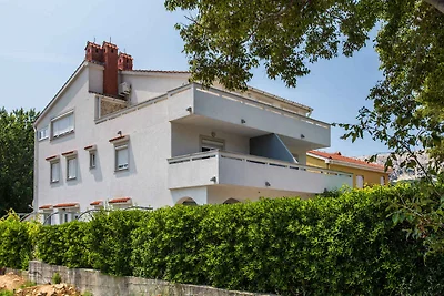 Ferienwohnung mit Klimaanlage und Terrasse in