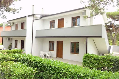 Ferienwohnung mit Klimaanlage und Parkplatz