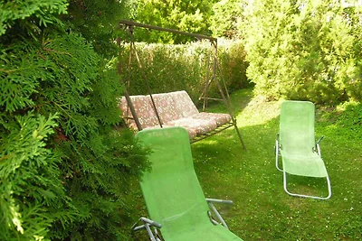 Ferienhaus mit grossem Garten, WLAN und