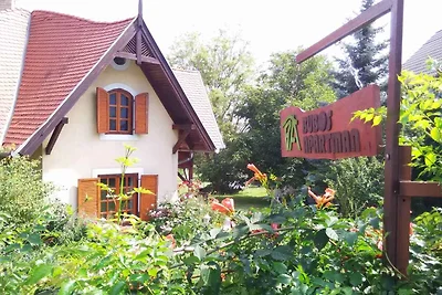 Ferienhaus mit riesengrossem Grundstück und A
