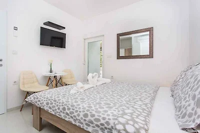 Studio mit Klimaanlage, WLAN, Parkplatz