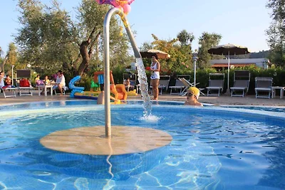 Bungalow mit Pool und Barbeque