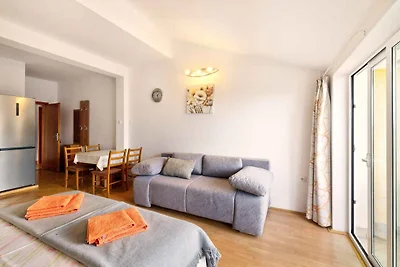 Ferienwohnung mit Balkon mit Meerblick