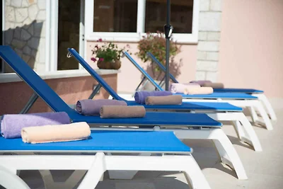 Ferienhaus Mit Pool und Wellnessbereich