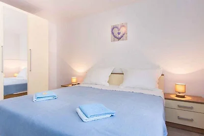 Ferienwohnung mit Terrasse und Klimaanlage