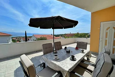 Charmante Unterkunft Mara mit grossem Balkon 