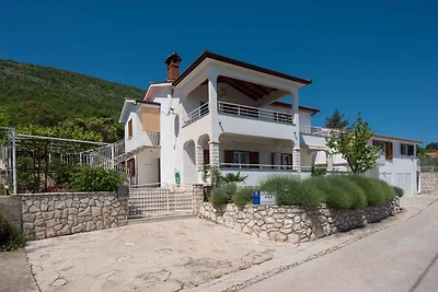 Ferienwohnung mit 3 Terrassen und Meerblick