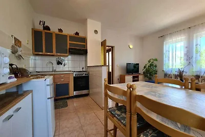 Ferienhaus mit Pool und Klimaanlage