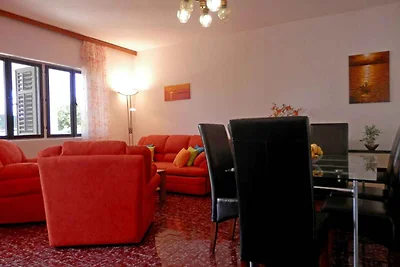 Ferienwohnung mit Klimaanlage und Terrasse