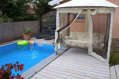 Ferienwohnung mit Pool, Klimaanlage und