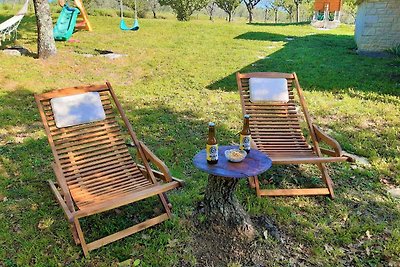 Hütte abgelegen, mit Terrasse und grossem