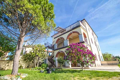 Ferienwohnung Lovely Apartment Bencic with Ba