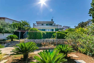 Ferienwohnung mit Klimaanlage und Terrasse, d