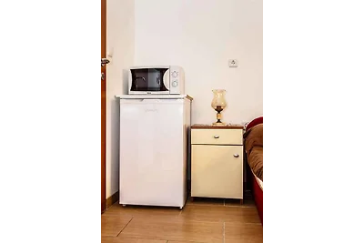 Studio mit Balkon, neu und modern