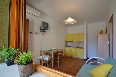 Ferienwohnung mit Klimaanlage und Balkon