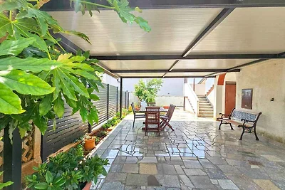 Ferienwohnung mit Terrasse für 4 Personen