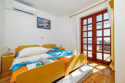 Ferienwohnung mit Terrasse und Klimaanlage