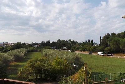 Studio mit Balkon und Klimaanlage