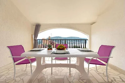 Ferienwohnung mit Meerblick 250 m vom Strand