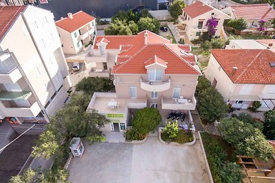 Ferienwohnung mit Klimaanlage und Balkon