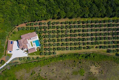 Villa mit Klimaanlage und Pool