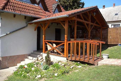 Ferienwohnung mit Kinderspielplatz und Pool