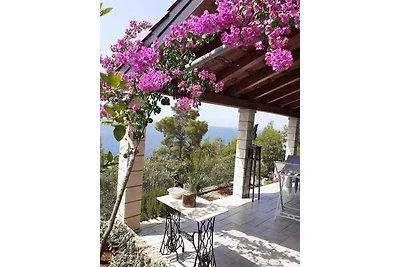 Ferienwohnung mit Terrasse und Meerblick