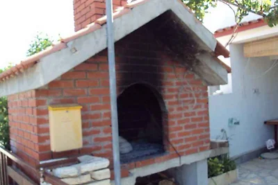 Ferienwohnung mit grosser Terrasse und Grill