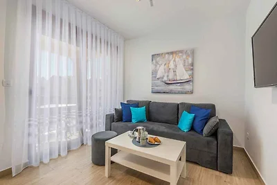 Ferienwohnung mit Balkon und Klimaanlage