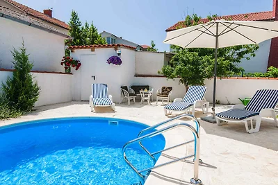 Komfortables Ferienhaus Pianeta in Sabunike m