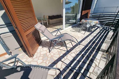 Ferienhaus am Rande von Novi Vinodolski, dire